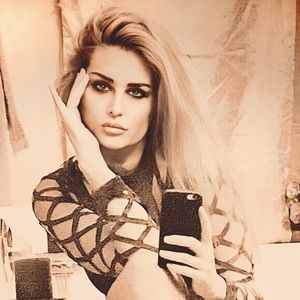 Meet your Posher, Ronda